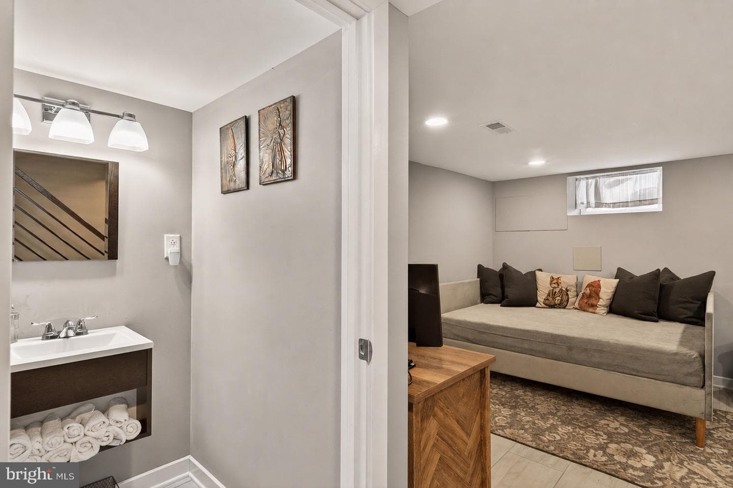 1130 Latona Street photo 26