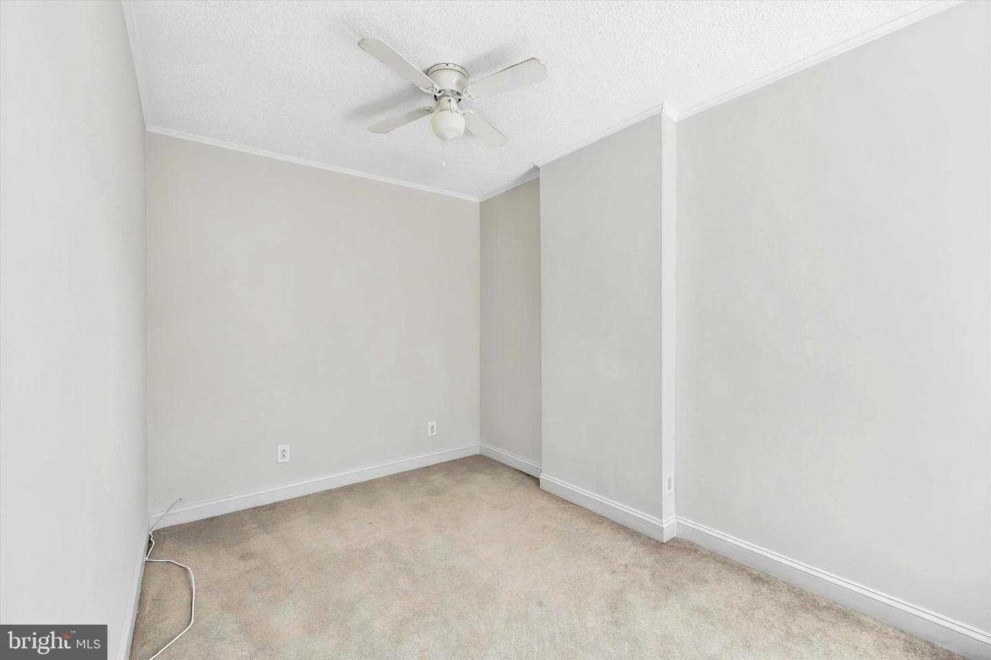 4706 Fowler Street photo 11