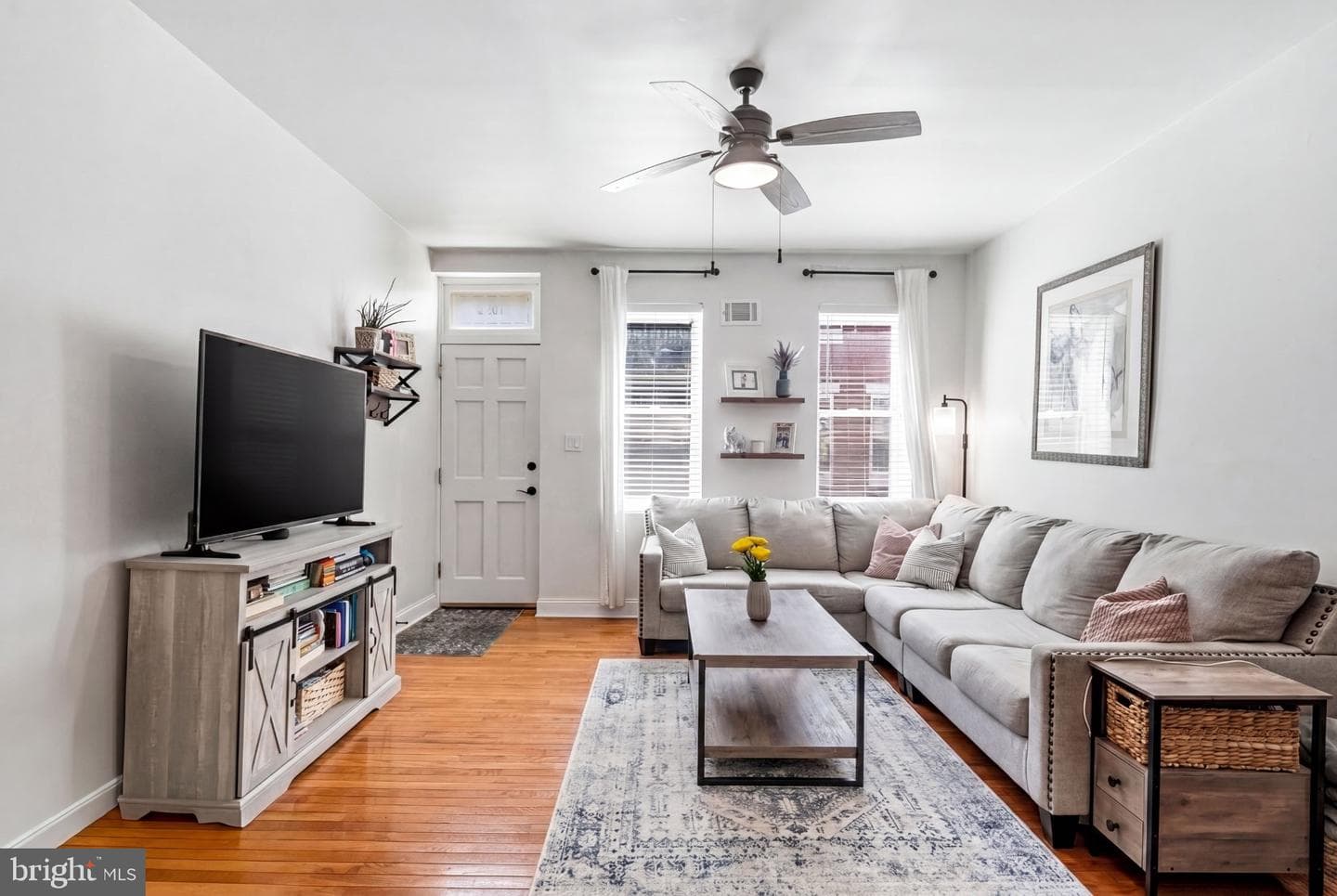 1832 S Sartain Street photo 6