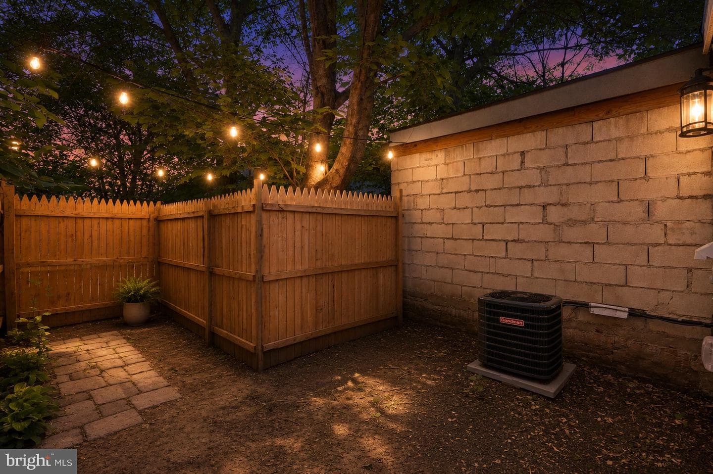 3345 Amber Street photo 18
