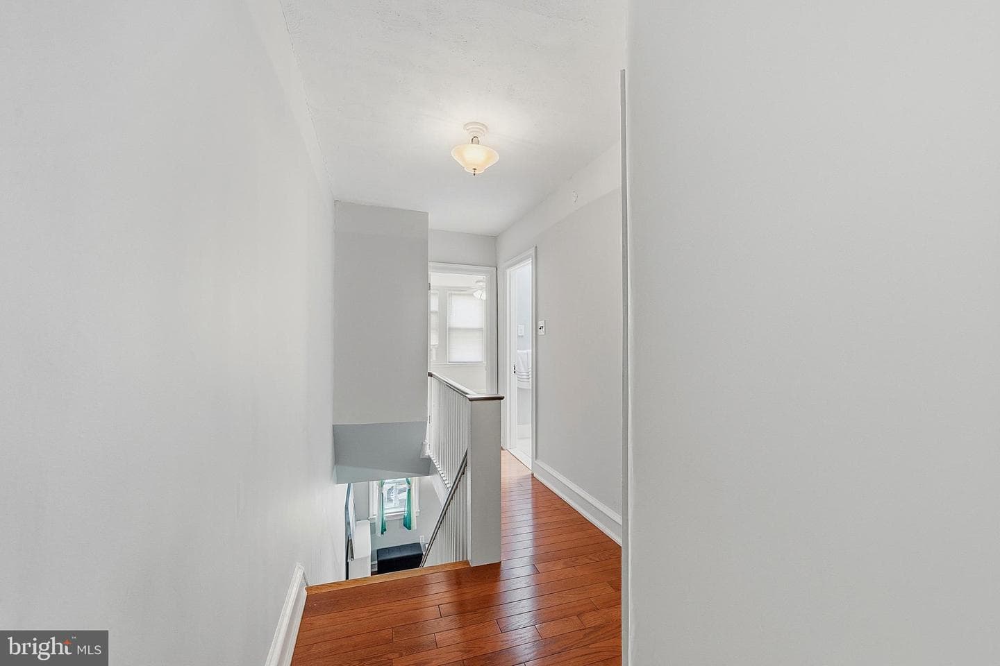 529 E Clarkson Avenue photo 18