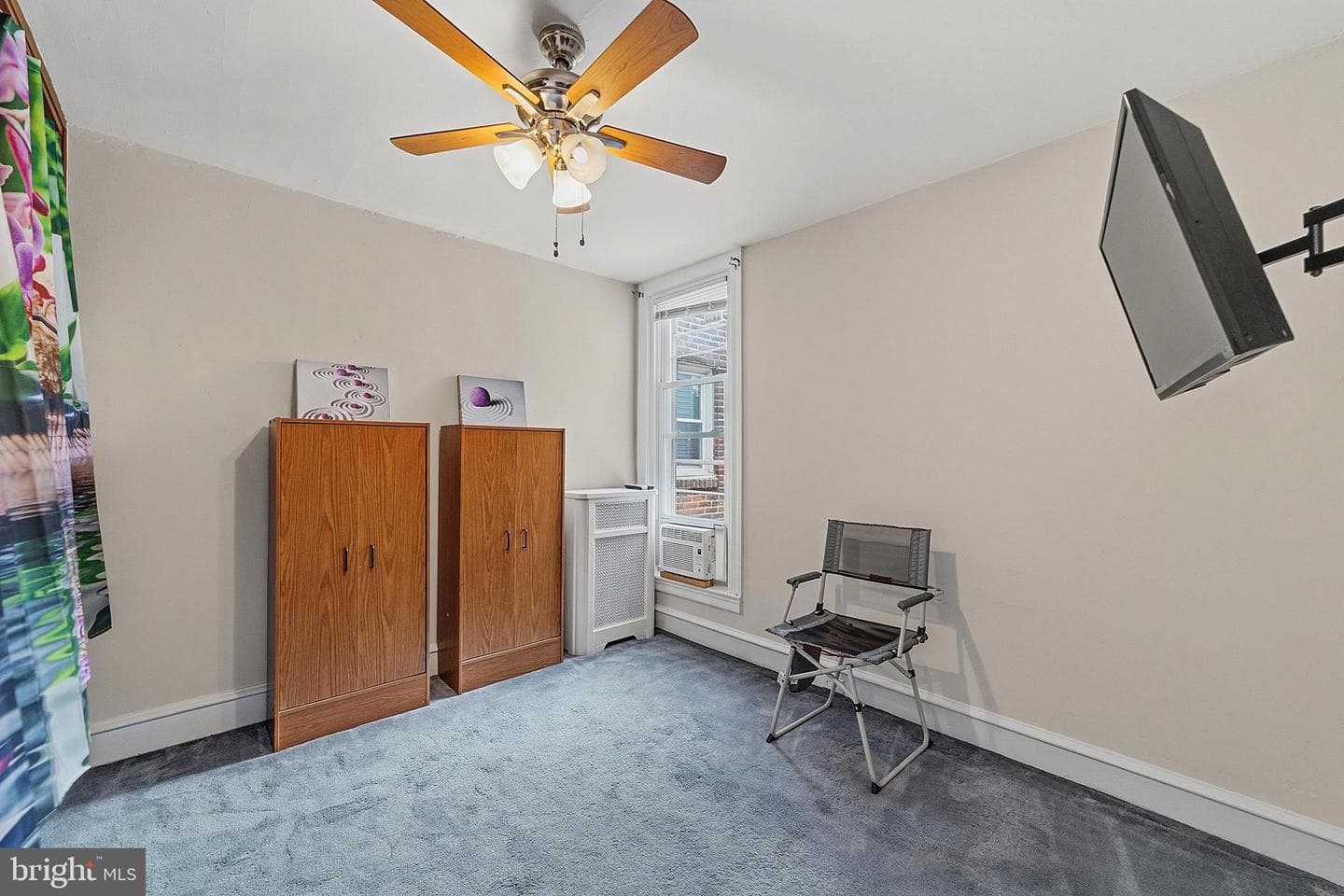 529 E Clarkson Avenue photo 19