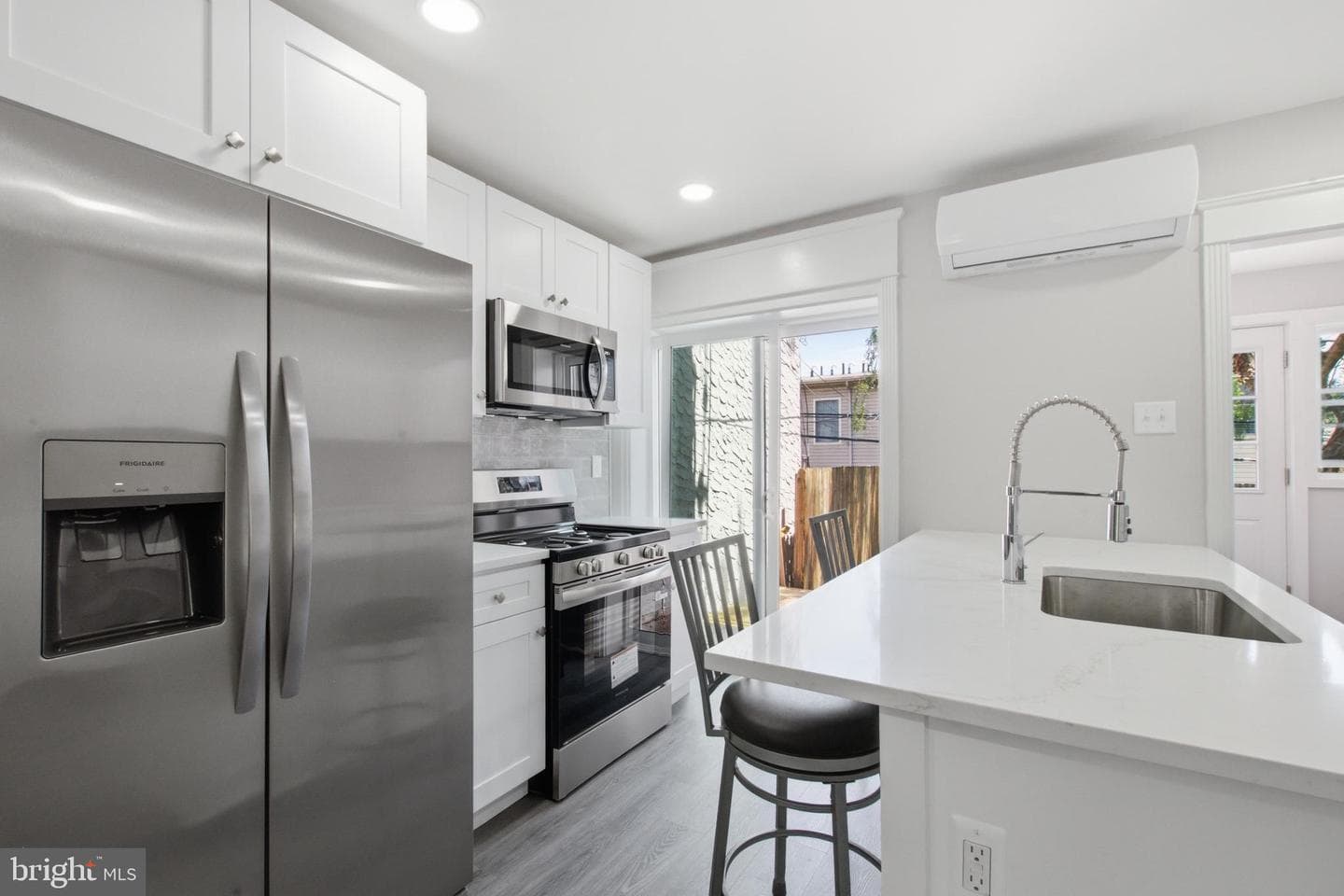 3420 Tilden Street photo 6
