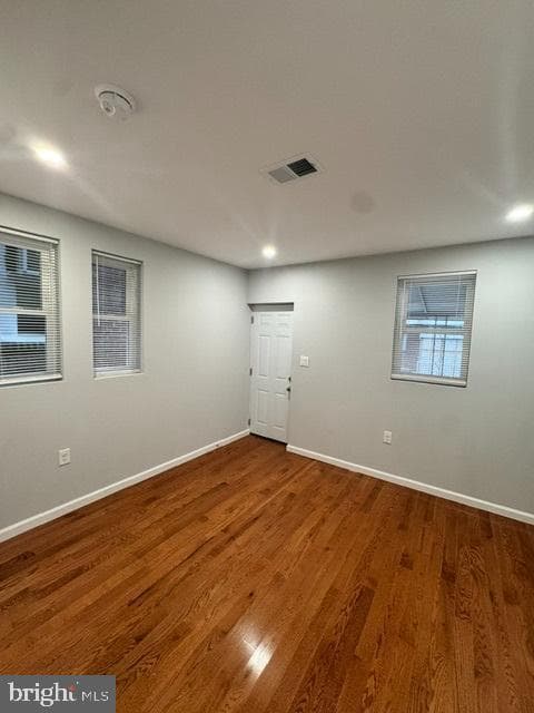 5640 Woodbine Avenue photo 8