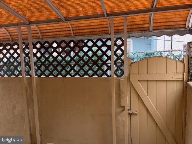 2424 S Sartain Street photo 6