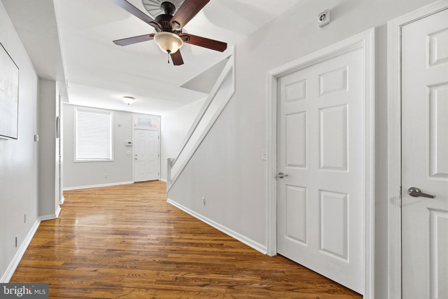 928 N. Bambrey photo 11