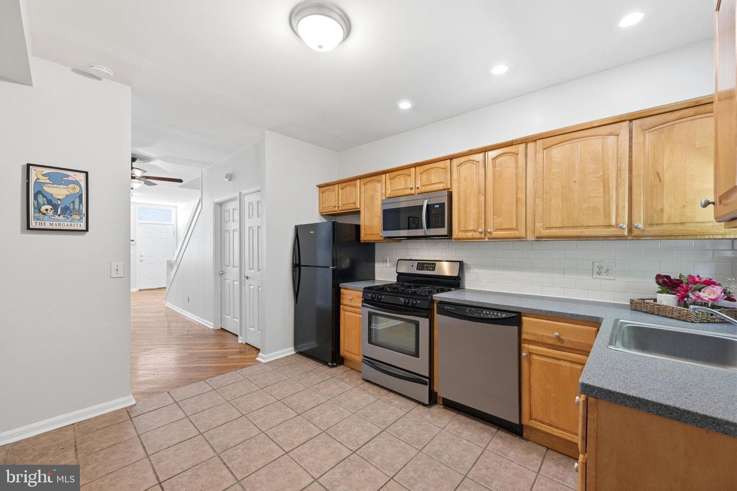 928 N. Bambrey photo 15