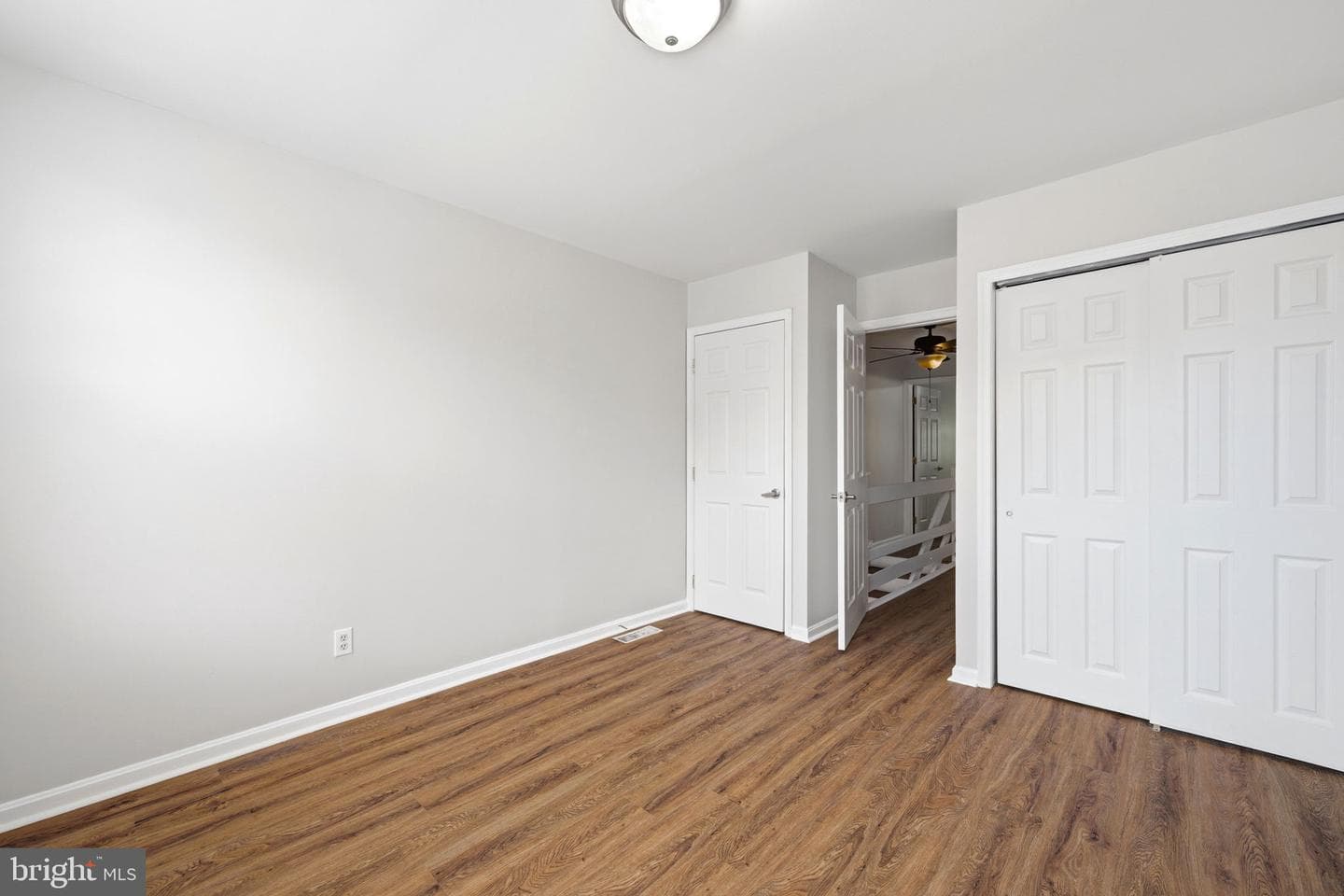 928 N. Bambrey photo 22