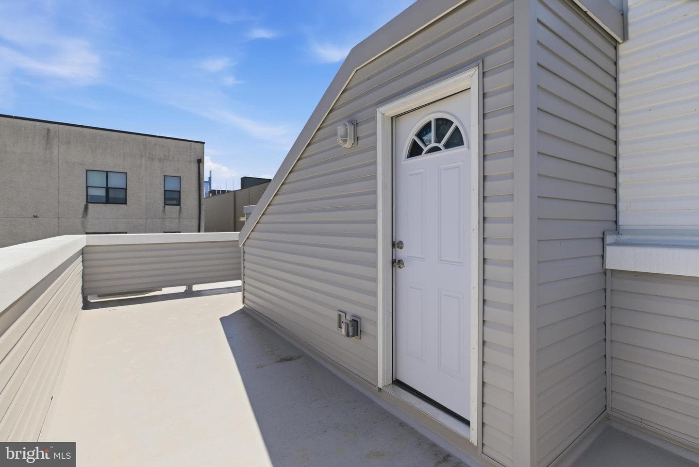 1511 W Flora Street photo 40