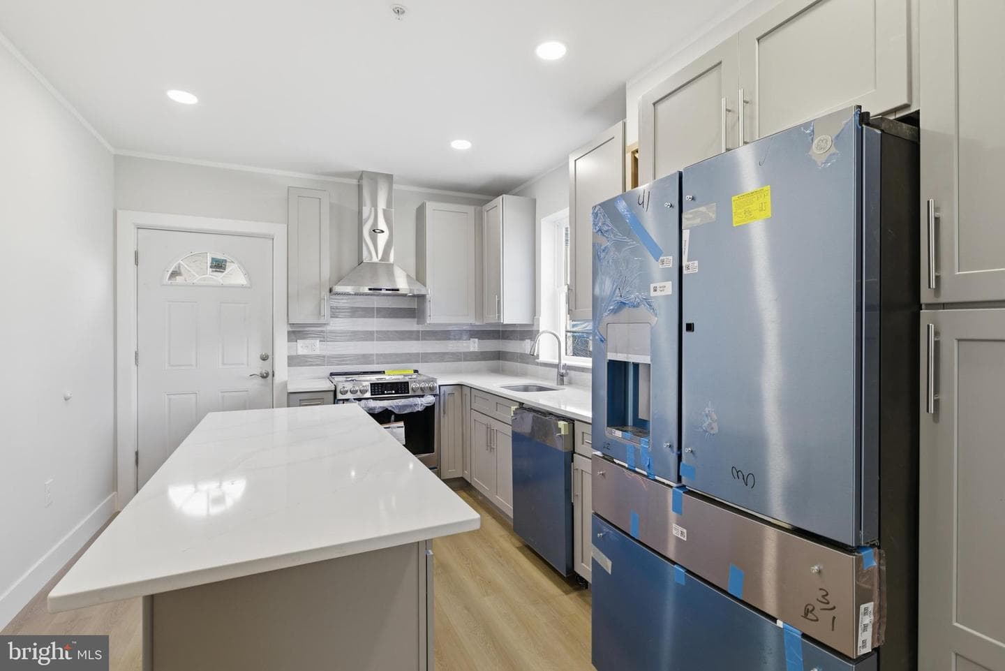 1511 W Flora Street photo 8