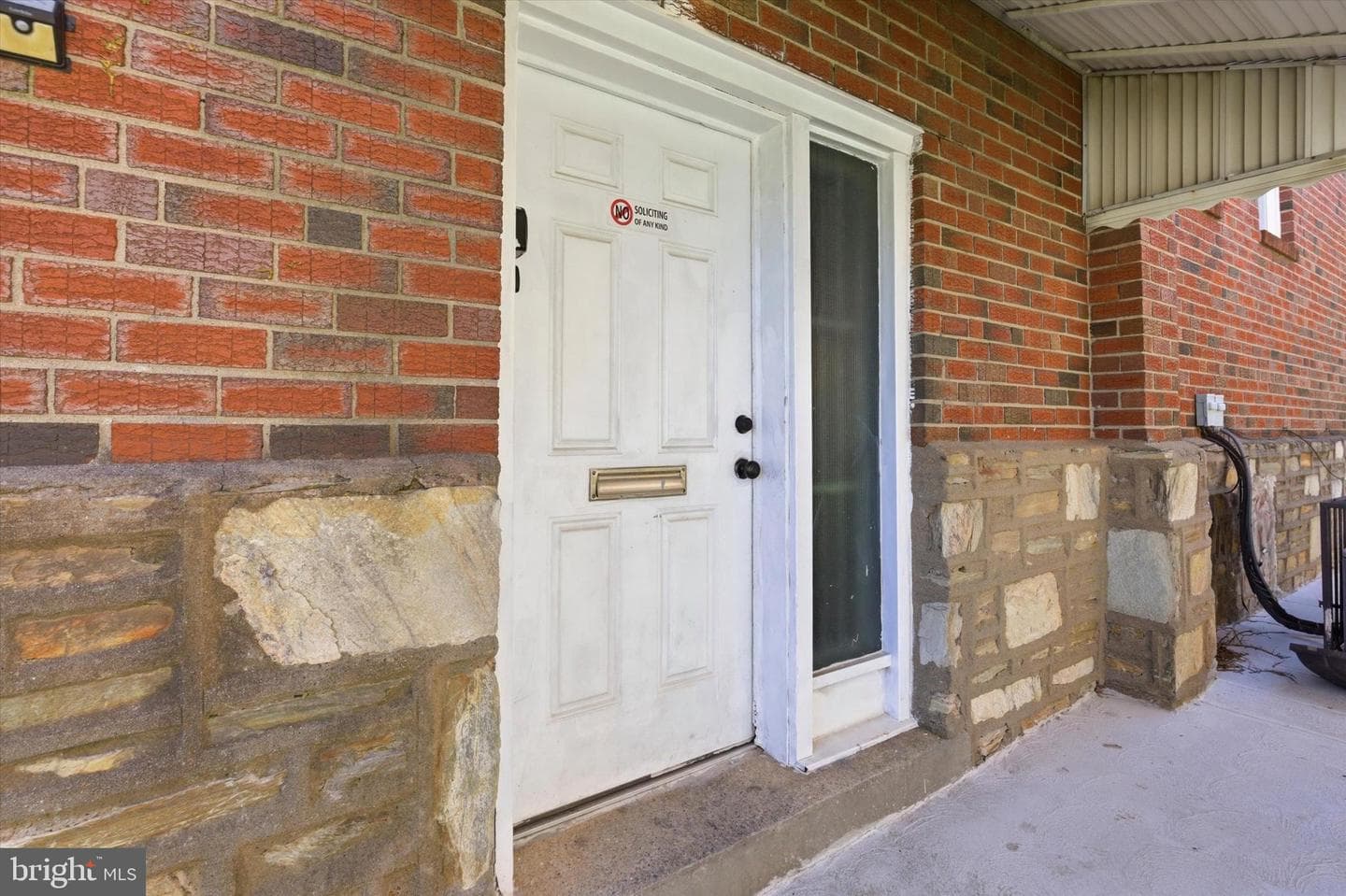 8254 Rodney Street photo 4
