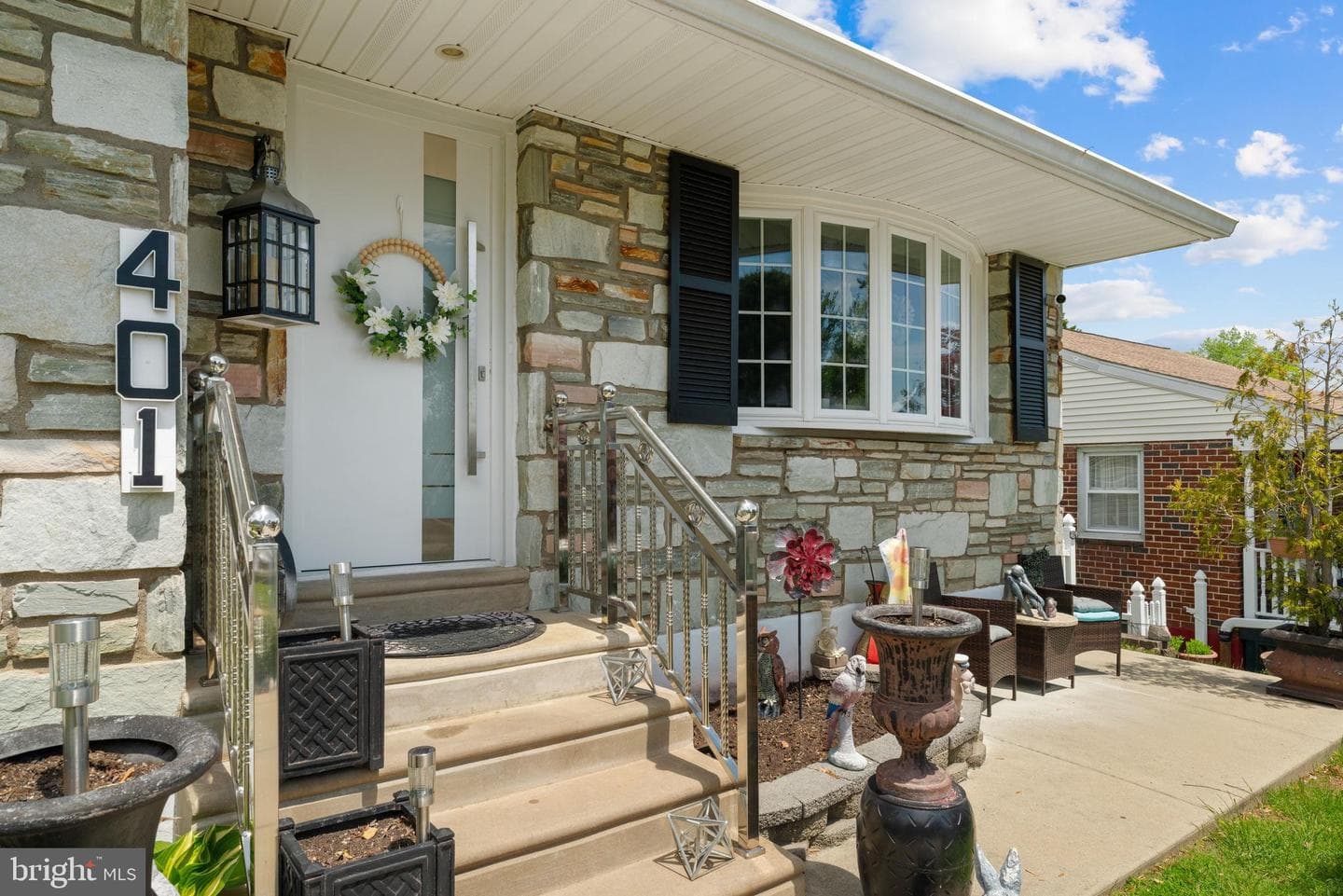 401 Maple Avenue photo 33