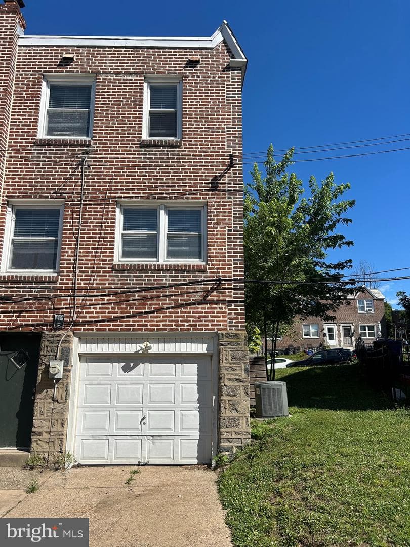 138 Osborn Street photo 18