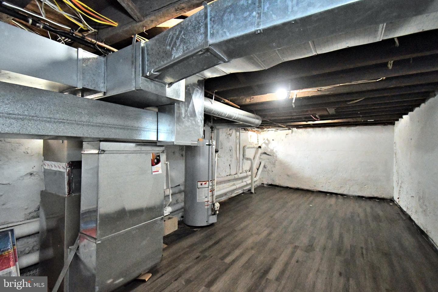 260 Roxborough Avenue photo 42