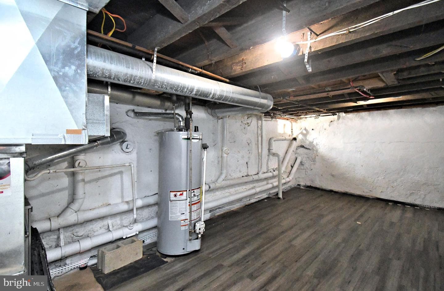 260 Roxborough Avenue photo 43