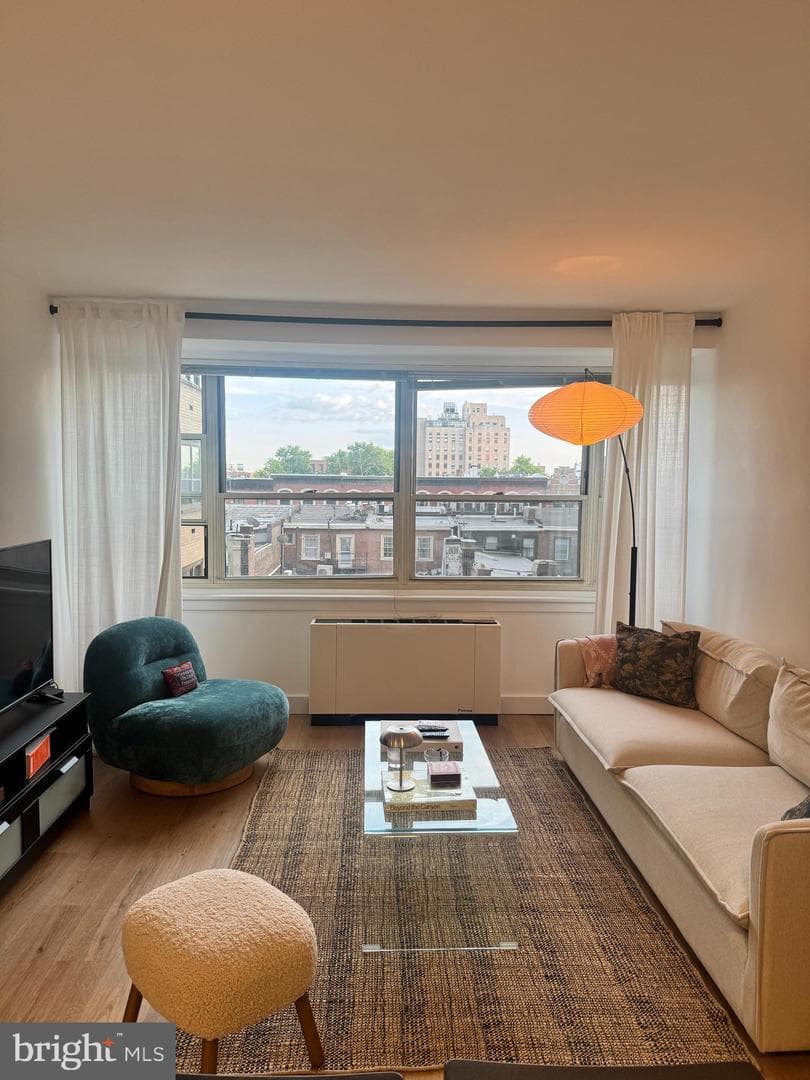 1806 Rittenhouse Square #606