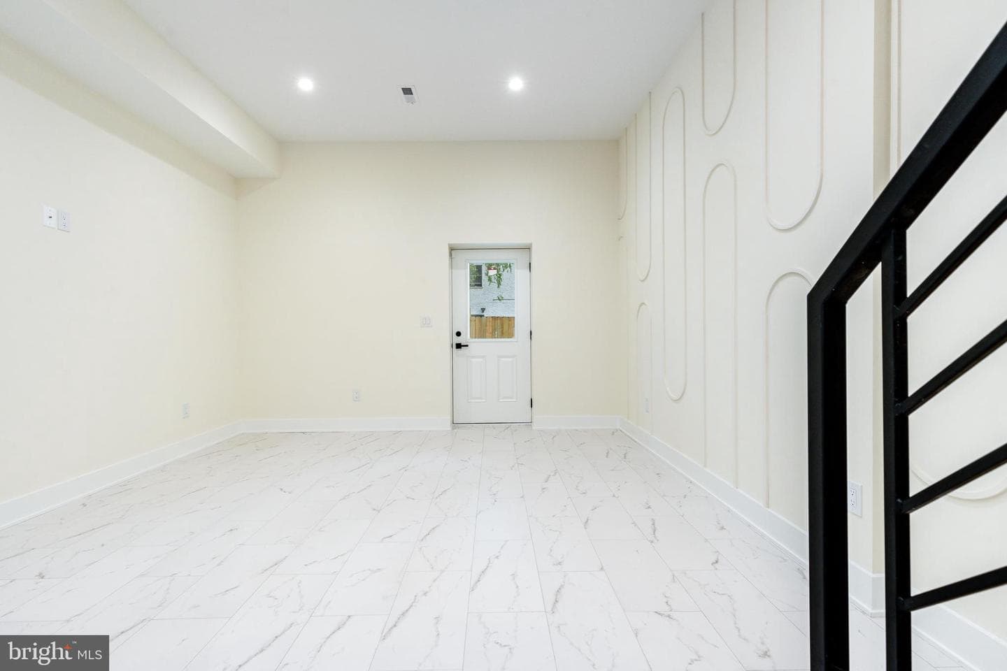 4748 Sheldon Street photo 20