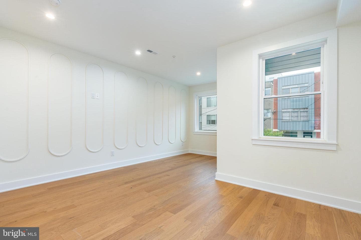 4748 Sheldon Street photo 23