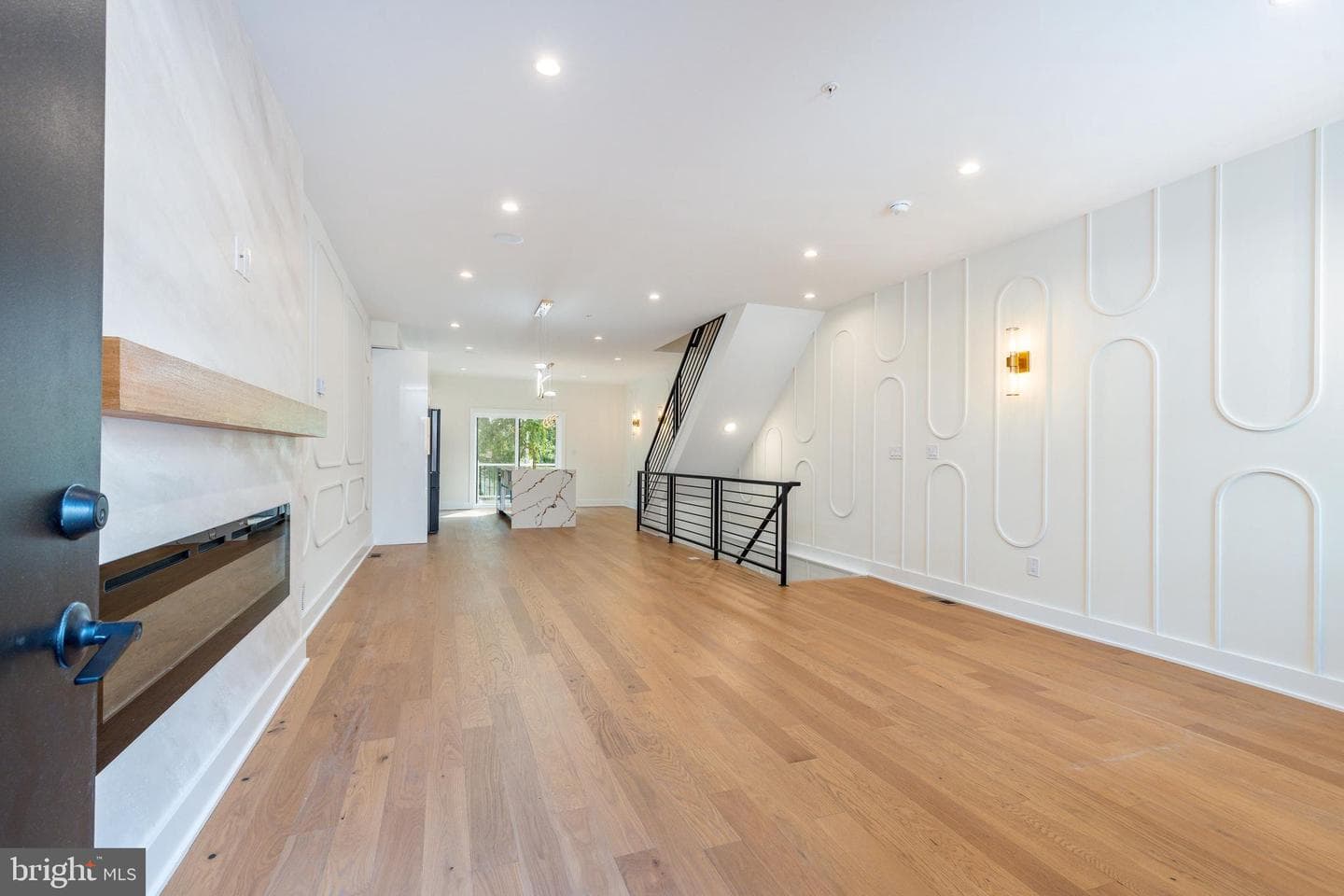 4748 Sheldon Street photo 6