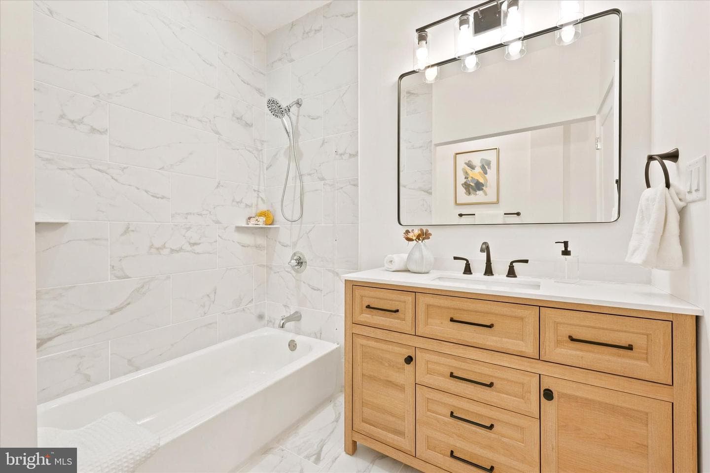 2119 Tasker Street photo 12