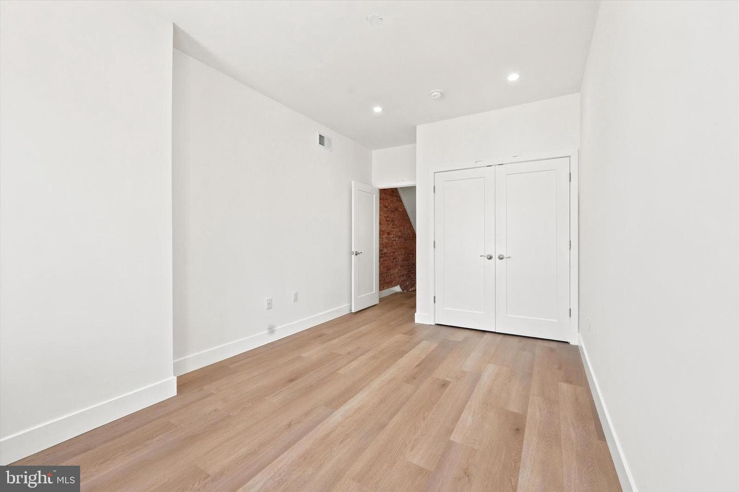 2119 Tasker Street photo 34