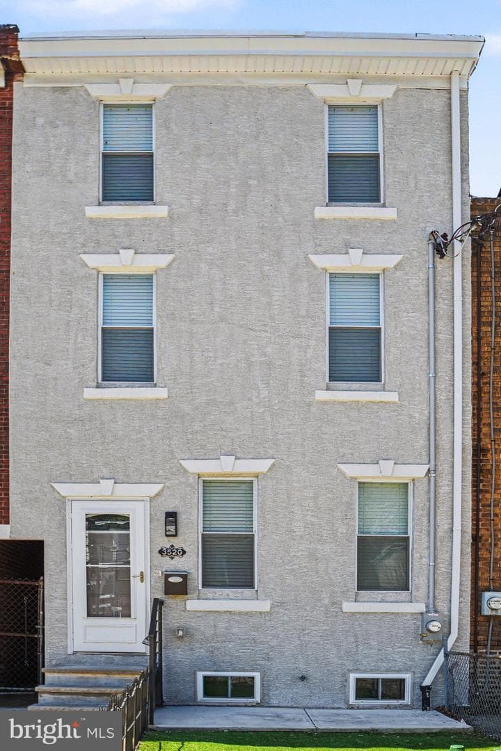 3520 W Allegheny Avenue, Philadelphia