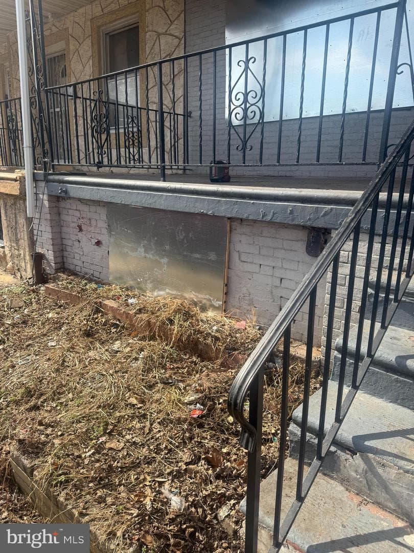 6125 Yocum Street photo 3