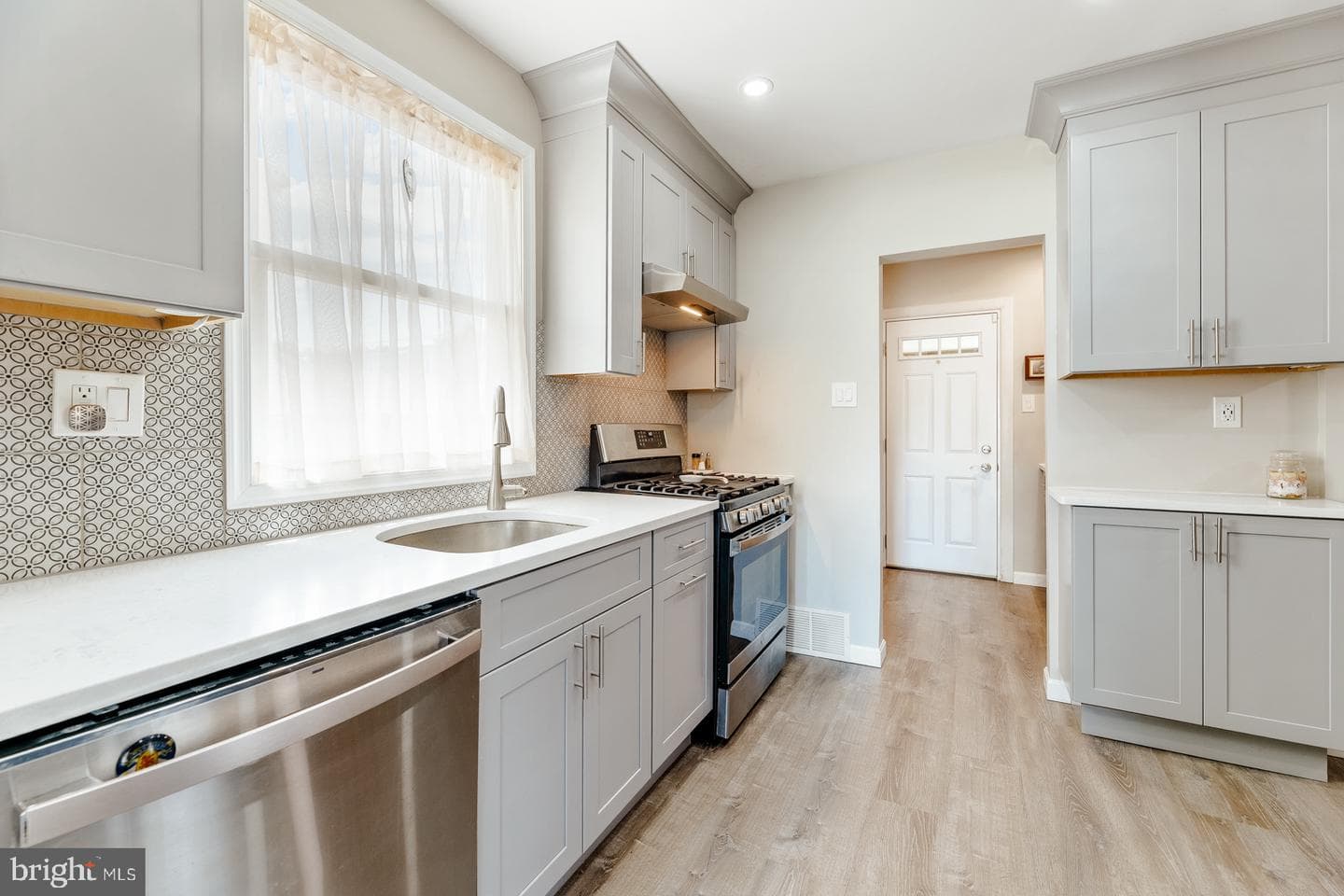 3118 Welsh Road photo 8