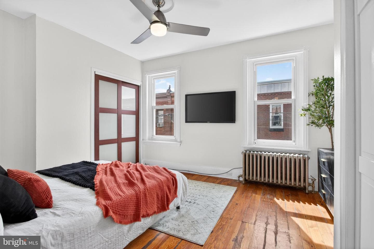 2417 S Mole Street photo 13