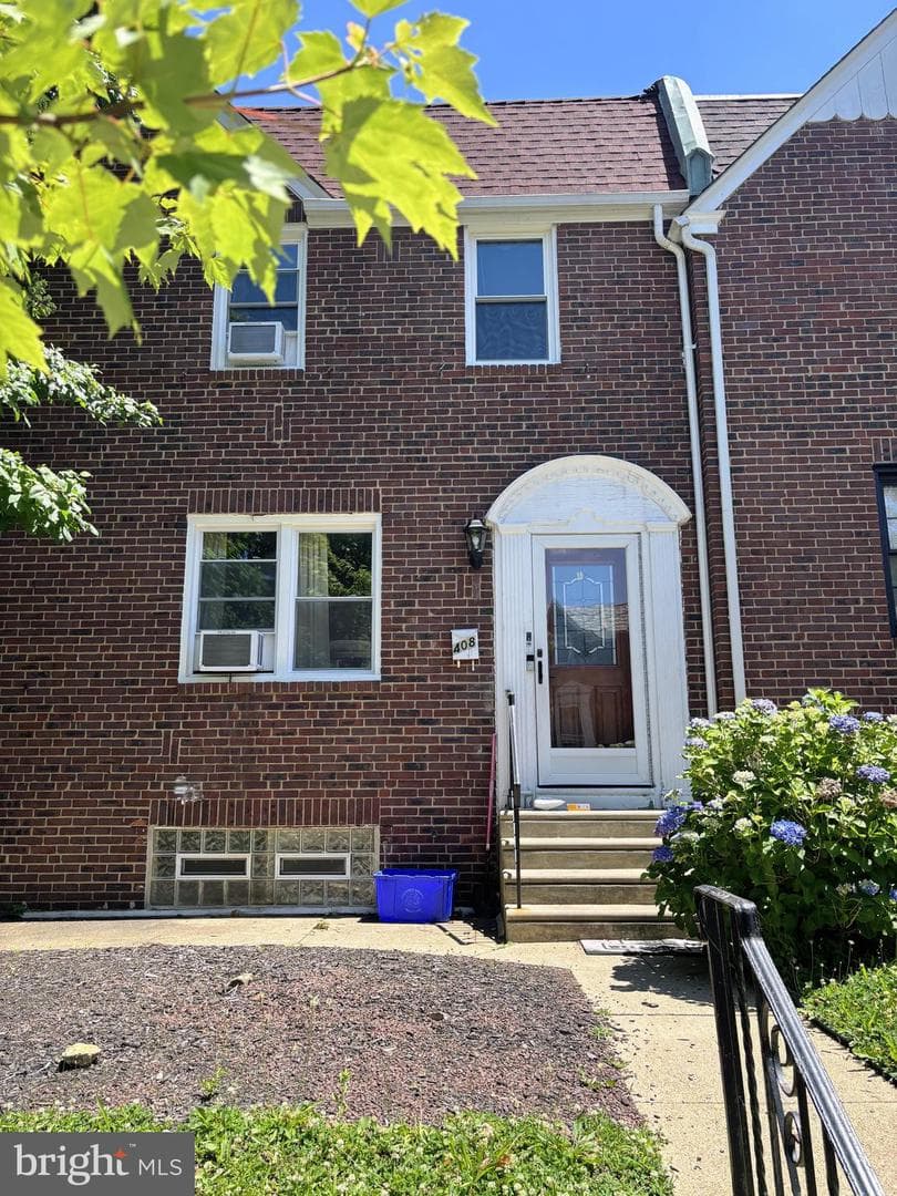 408 E Slocum Street, Philadelphia
