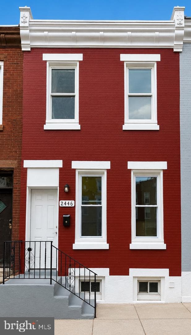 2446 N Chadwick Street, Philadelphia