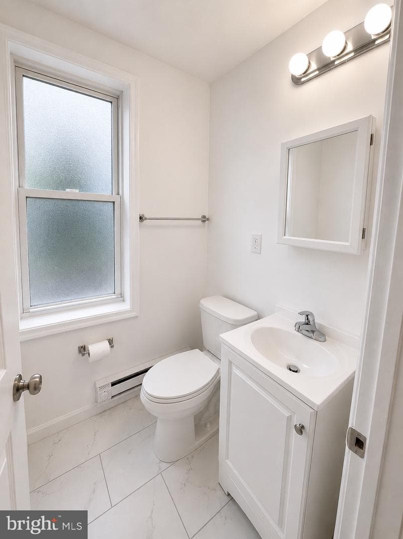 2446 N Chadwick Street photo 6