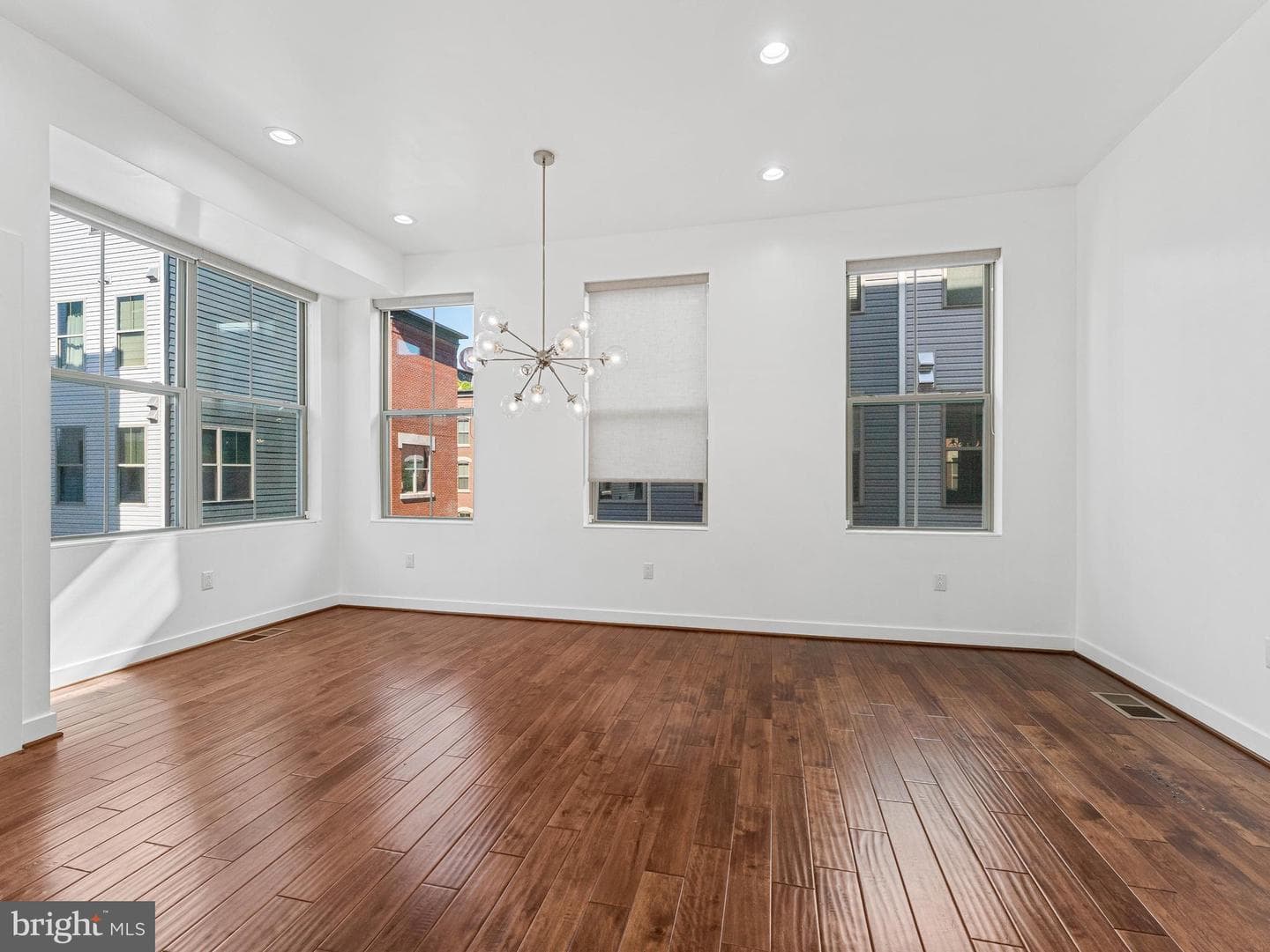 1429 S Lawrence Terrace photo 14