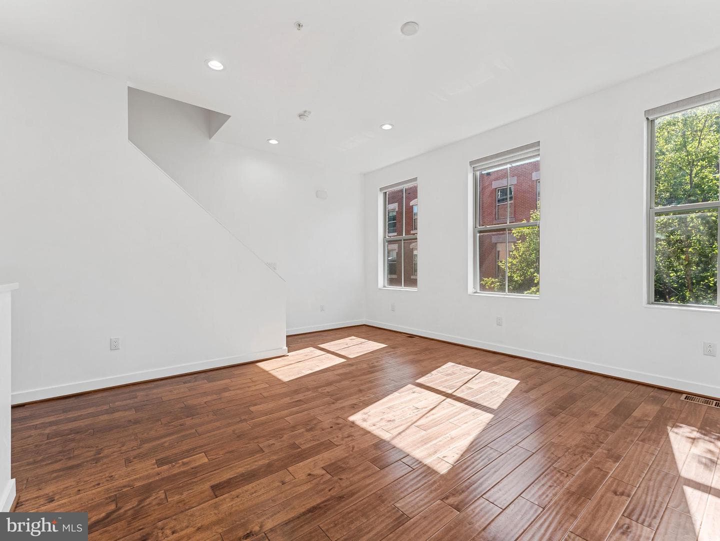 1429 S Lawrence Terrace photo 25