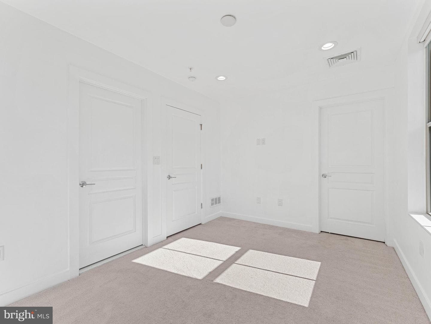 1429 S Lawrence Terrace photo 33