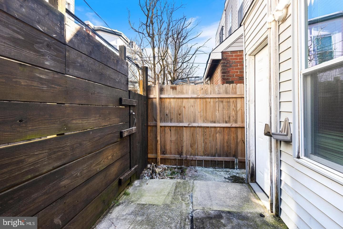 539 Fernon Street photo 25