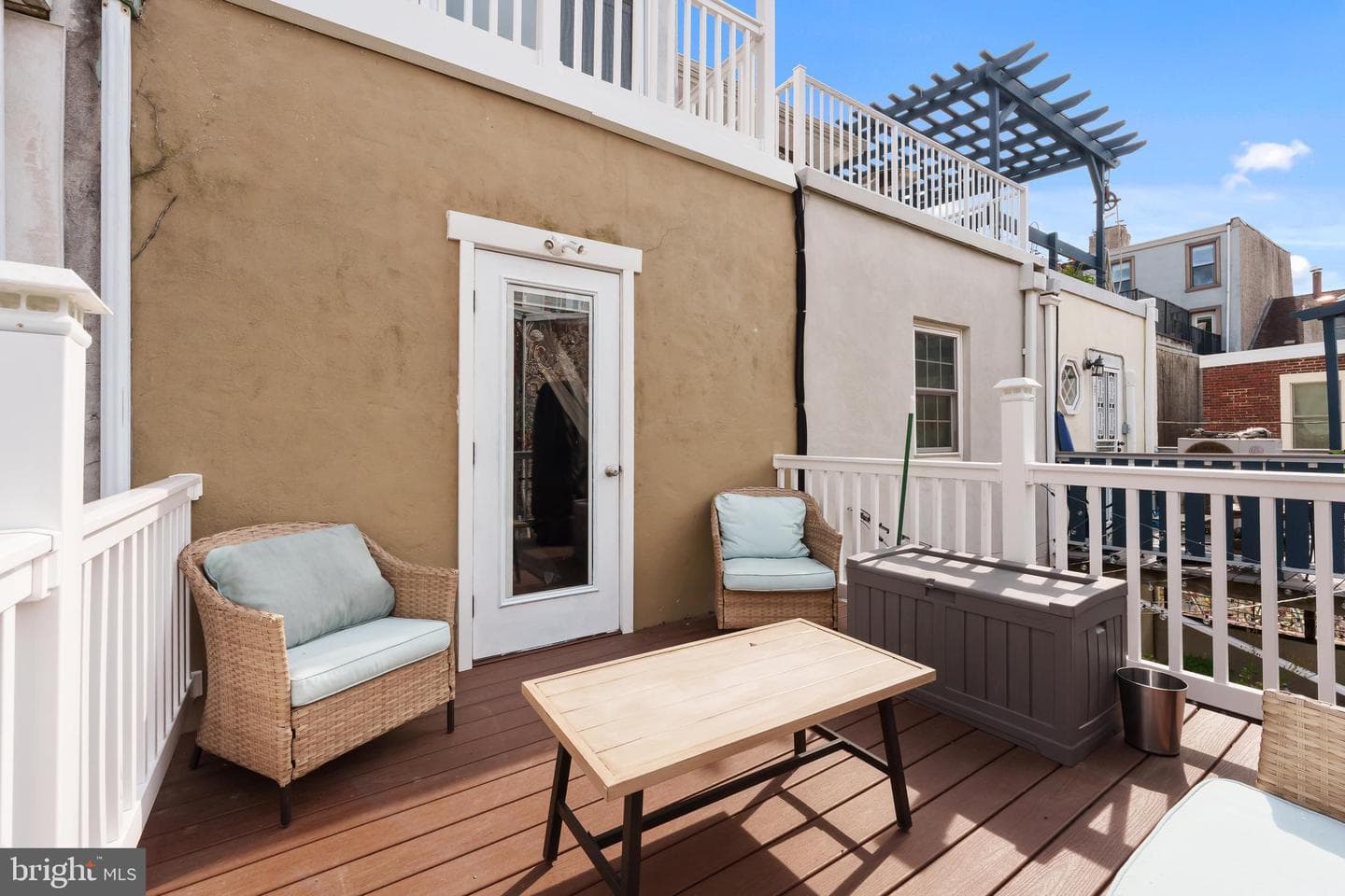 833 Kater Street photo 24