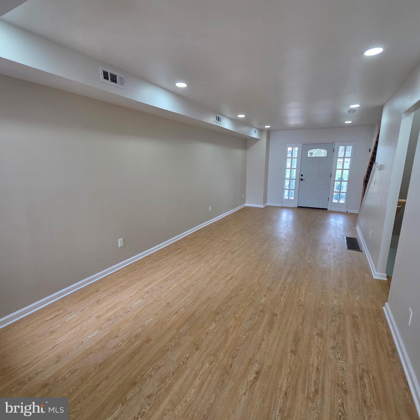 5712 Dunlap Street photo 29