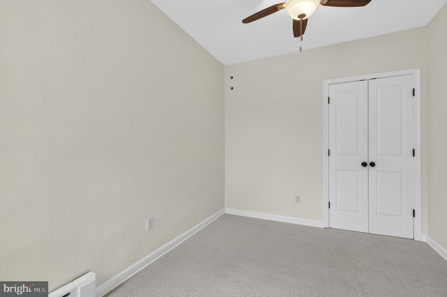 2643 S 15th Street photo 24
