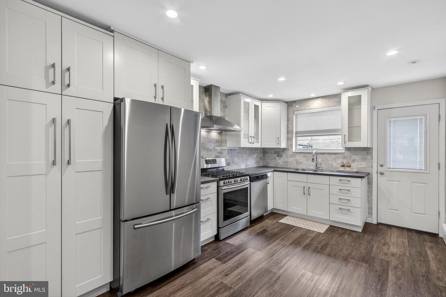 2643 S 15th Street photo 8