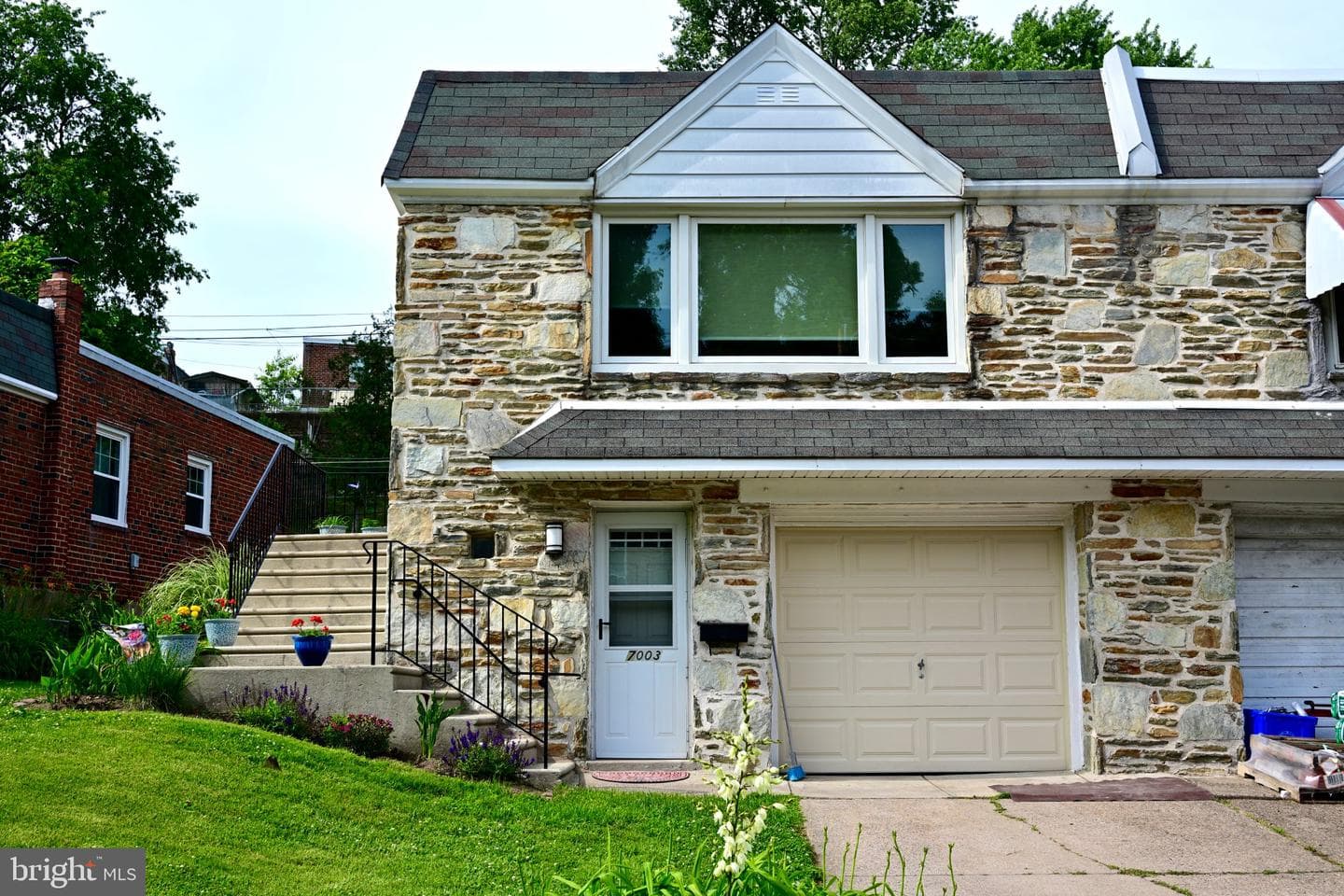 7003 Valley Avenue, Philadelphia