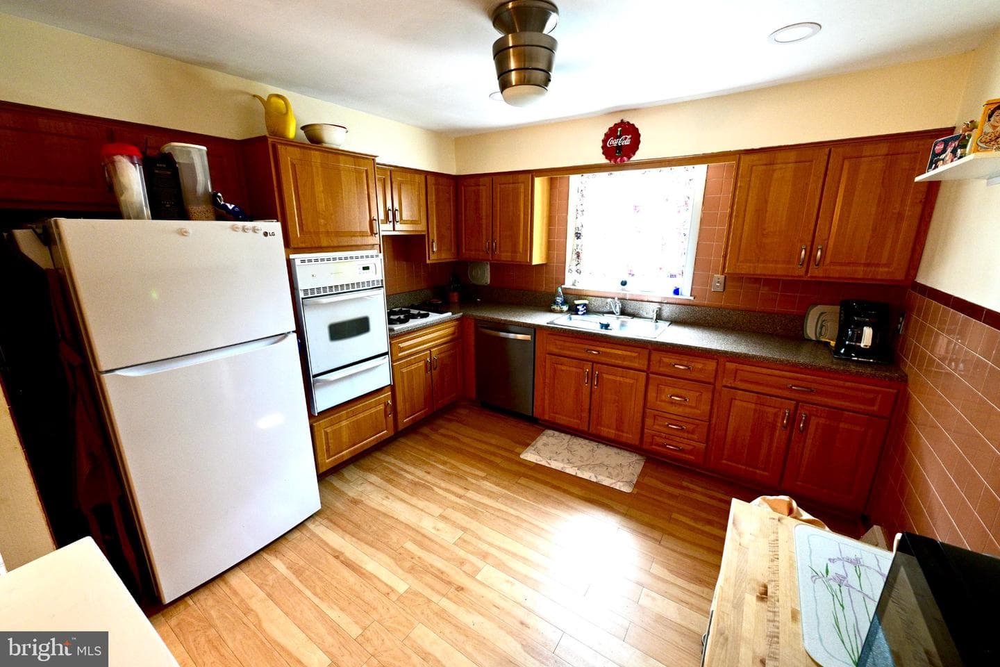 7003 Valley Avenue photo 13