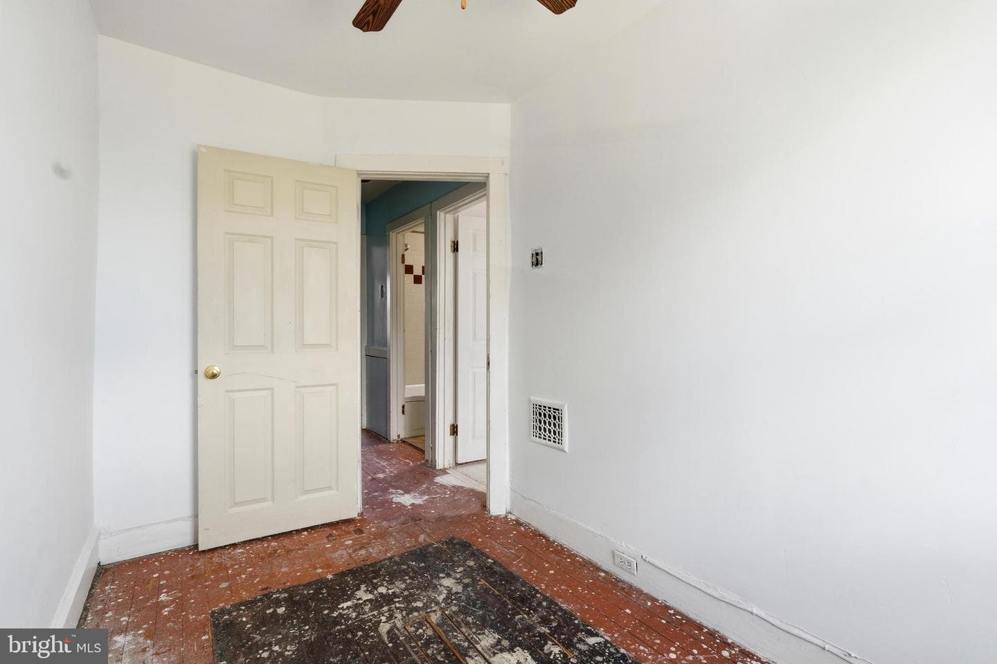 7010 W Passyunk Avenue photo 19