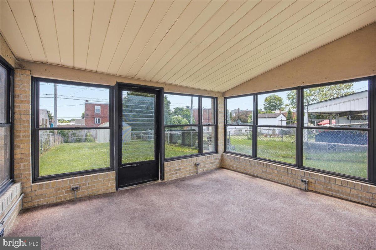 9955 Bridle Road photo 30
