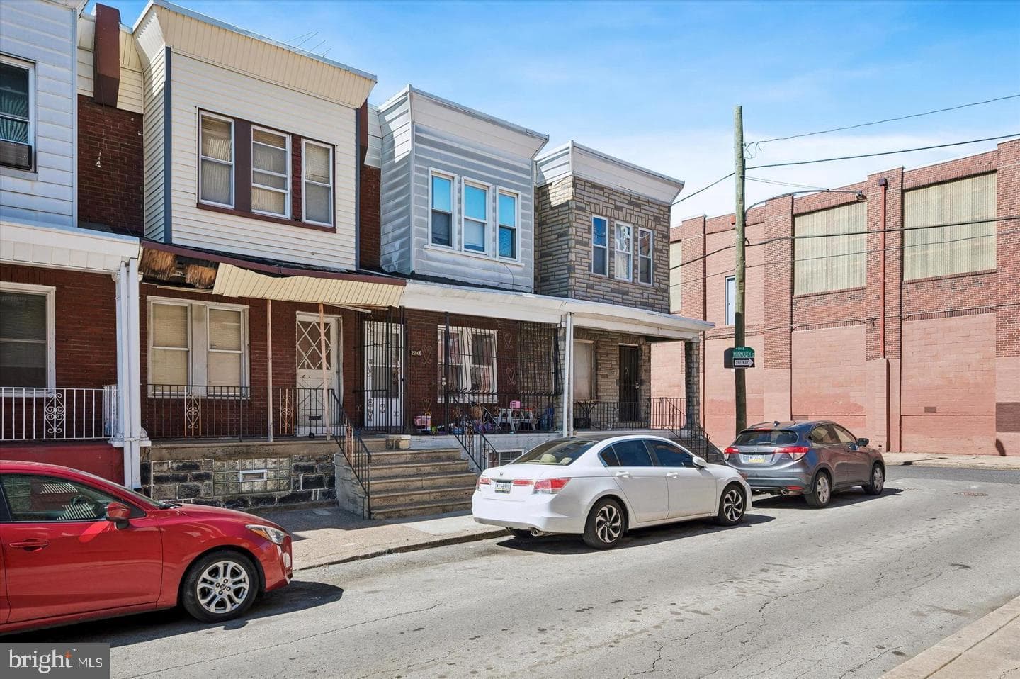 2242 E Monmouth Street photo 15