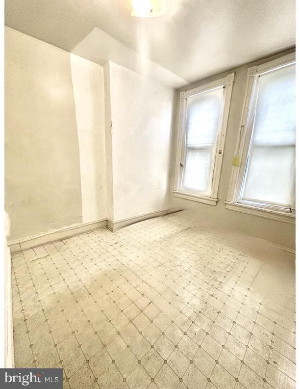 3350 N Philip Street photo 3