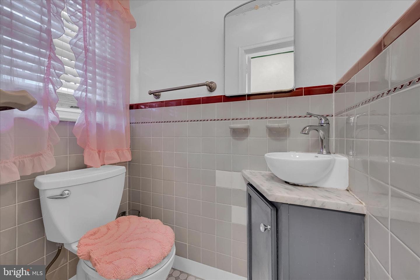 1235 E Barringer Street photo 9
