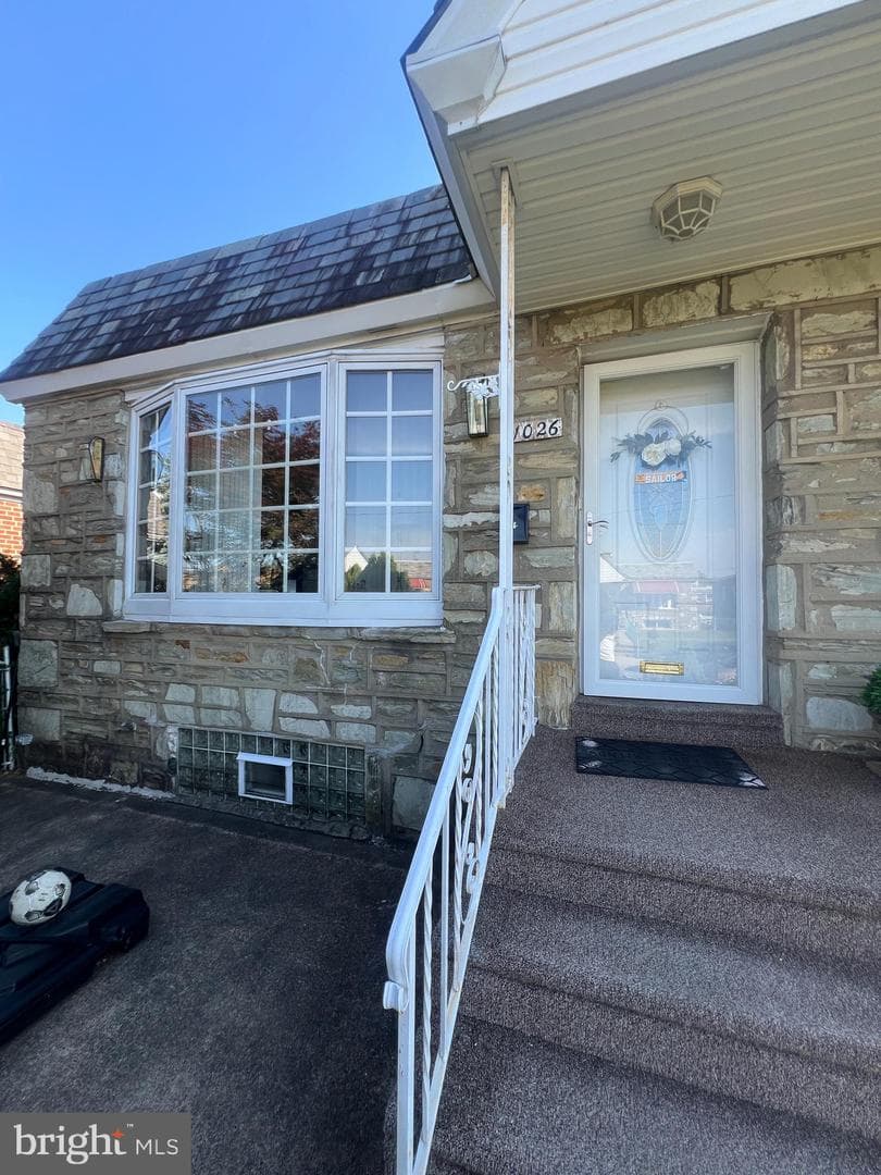 1026 Chandler Street photo 3