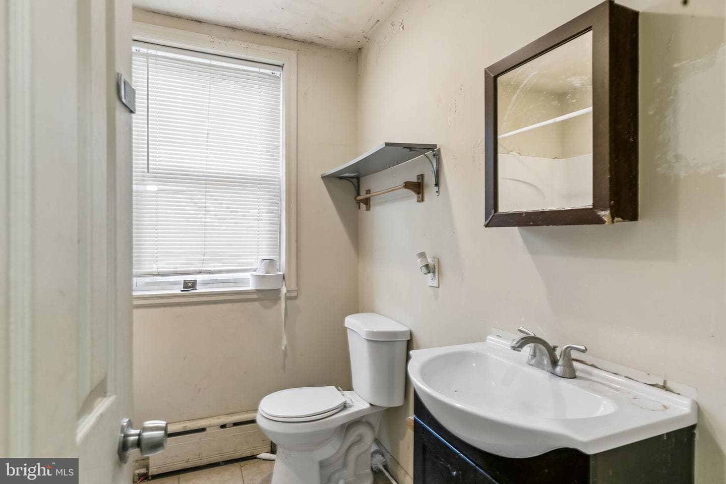 2110 W Chew Avenue photo 32