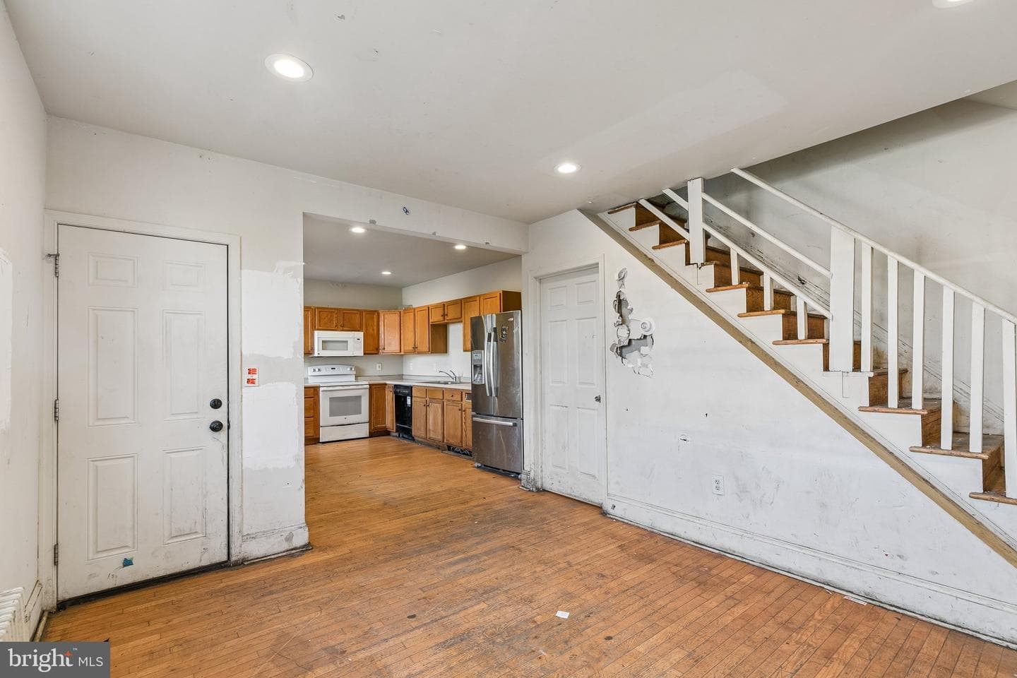 2110 W Chew Avenue photo 8